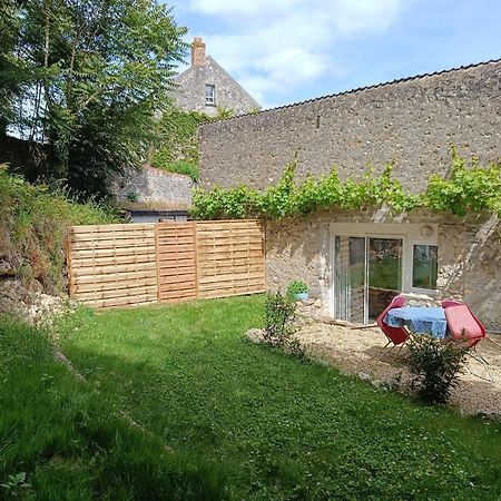 Logement Entier Dans Village Calme Guillerval Exterior foto